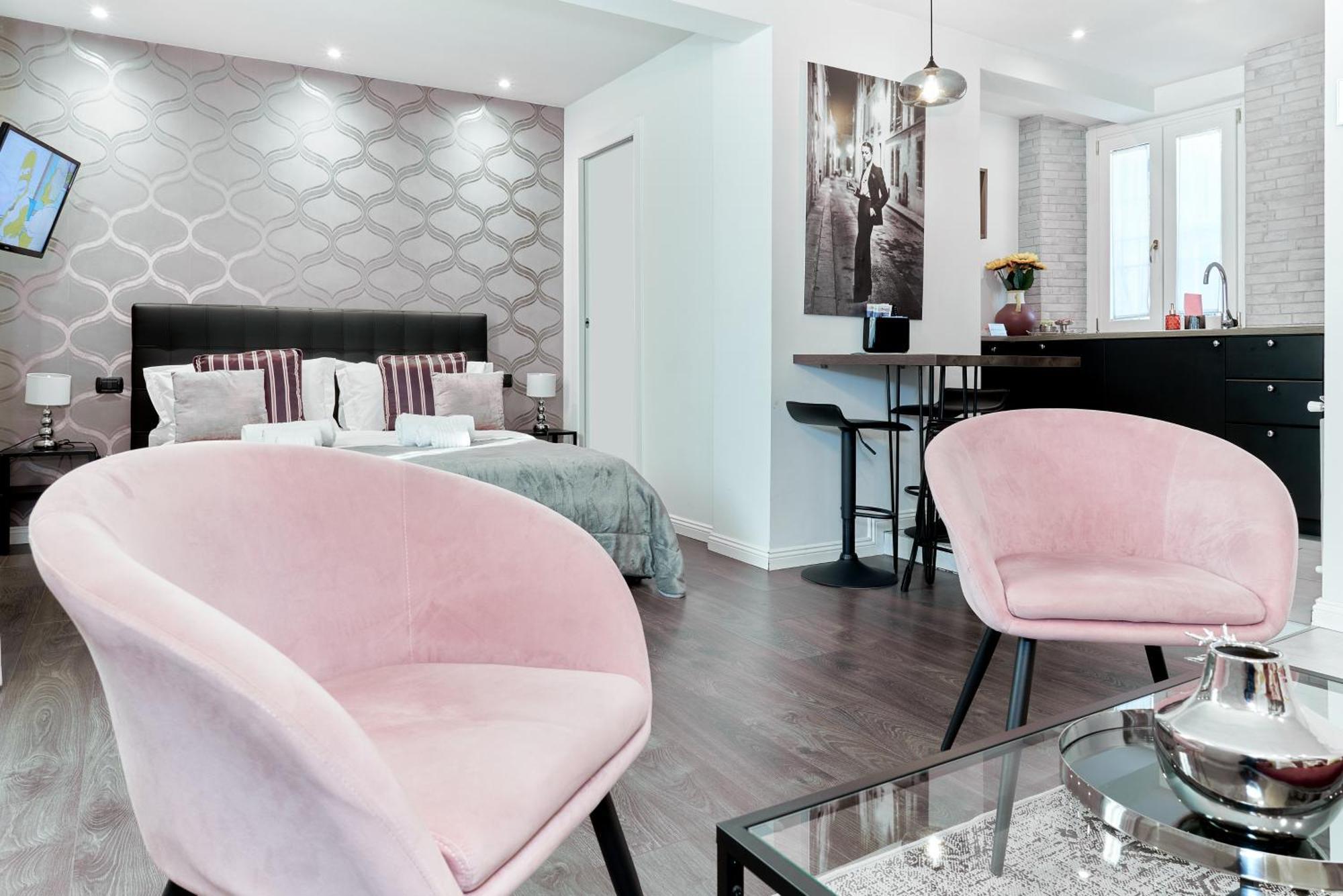 Chiclife Shenkin Sarona - Santa Caterina & Museums Apartment Bergamo Luaran gambar